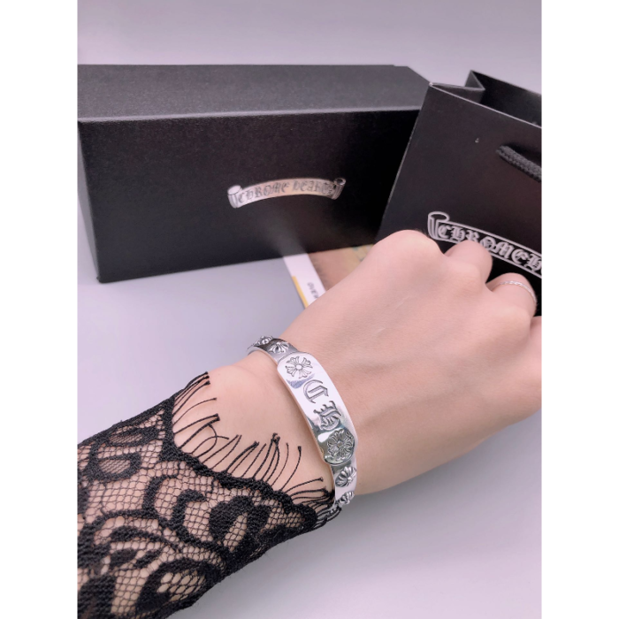 Chrome Hearts Cross Flower Rome Alphabet Bracelet - Image 7
